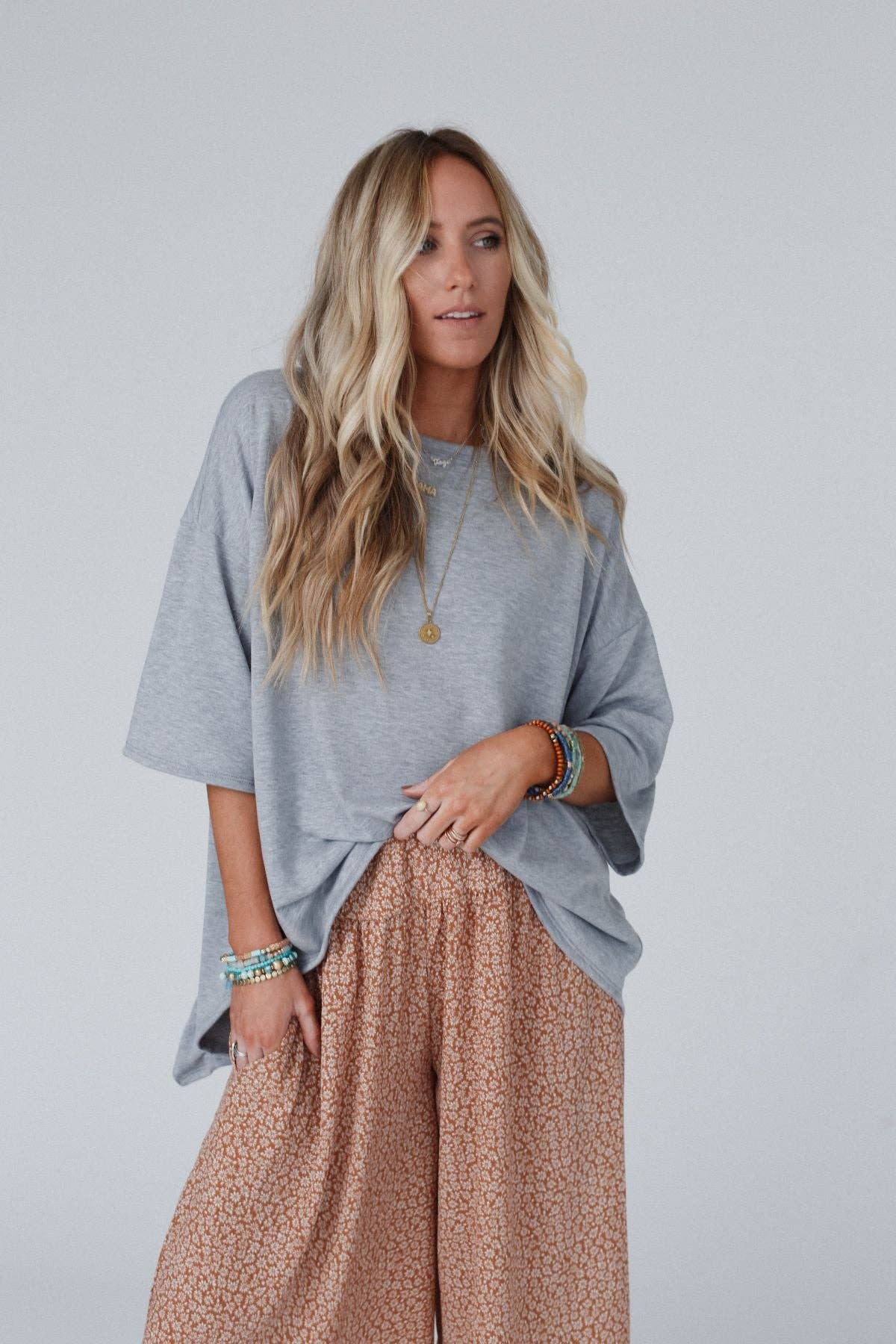 Three Bird Nest Scalloped Hem Open‑Back Top – Light Gray Boho Blouse | Boho Boutique Clothing