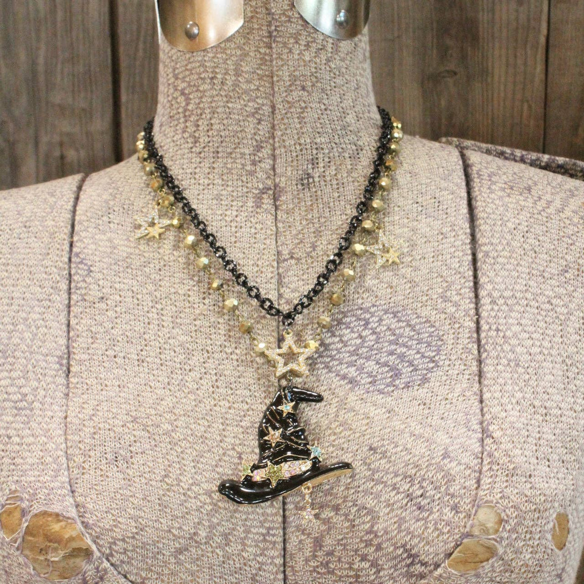 The Magic 🪄 Hat Layered Necklace