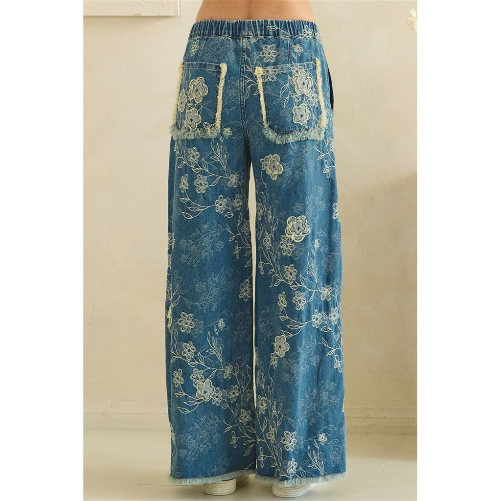 Oli&Hali - FLORAL PATCH EMBROIDERED DENIM PANTS