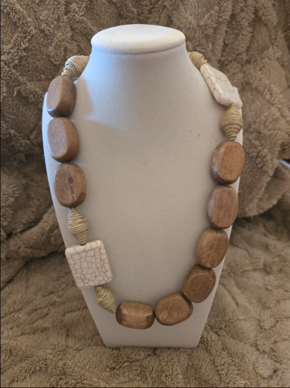 “Sahara Timber” Necklace – Wood & Crackle Bead Statement Piece
