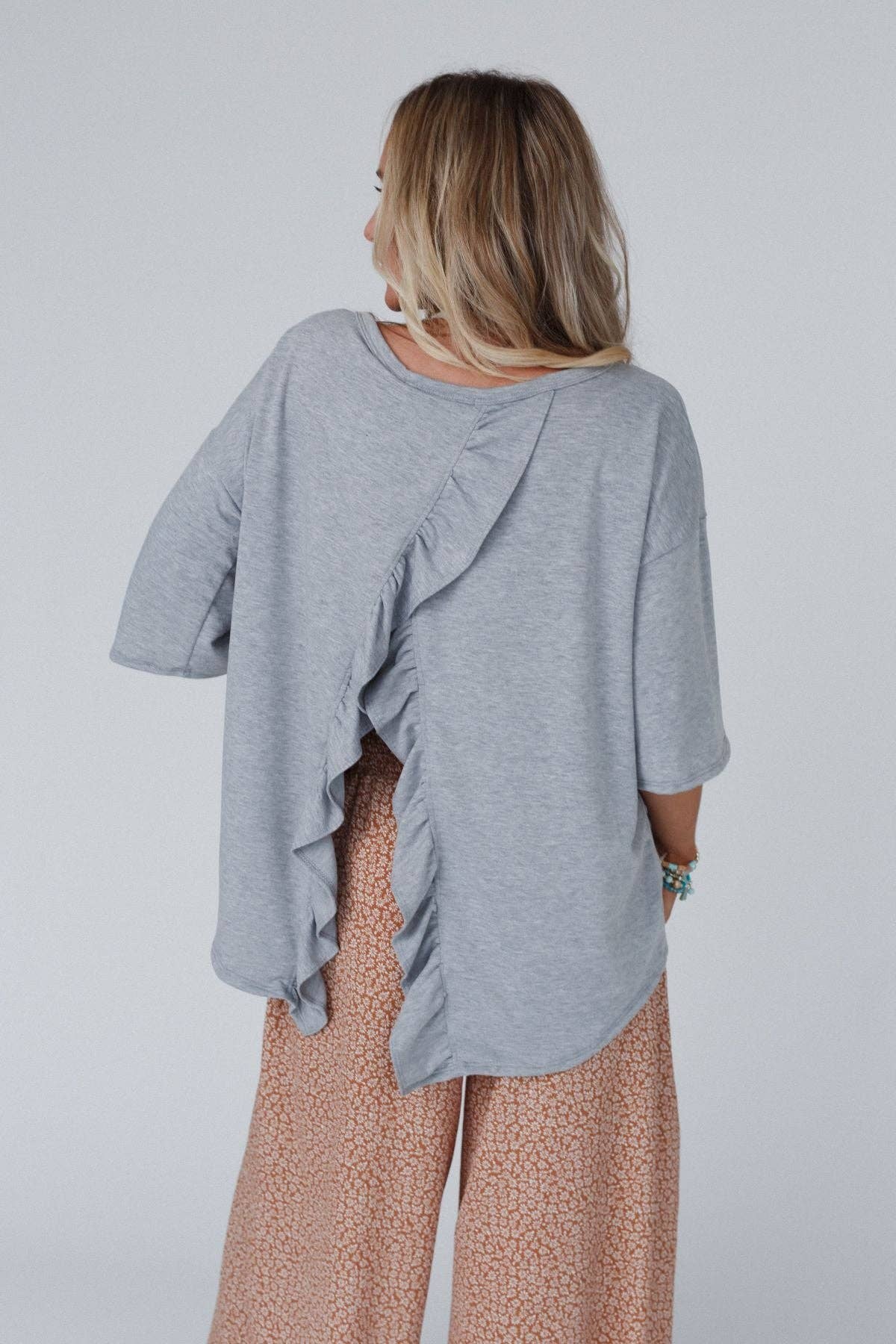 Three Bird Nest Scalloped Hem Open‑Back Top – Light Gray Boho Blouse | Boho Boutique Clothing